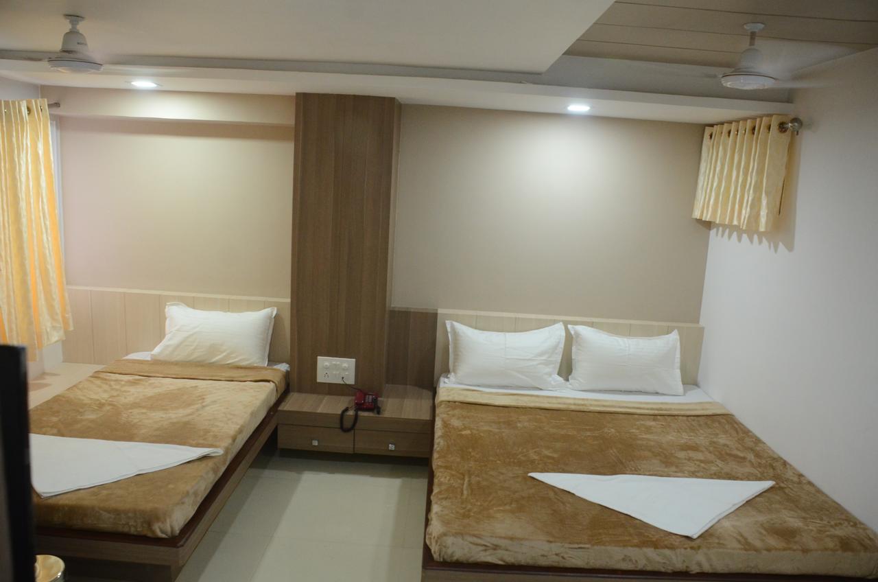Hotel Ideal Vadodara Luaran gambar