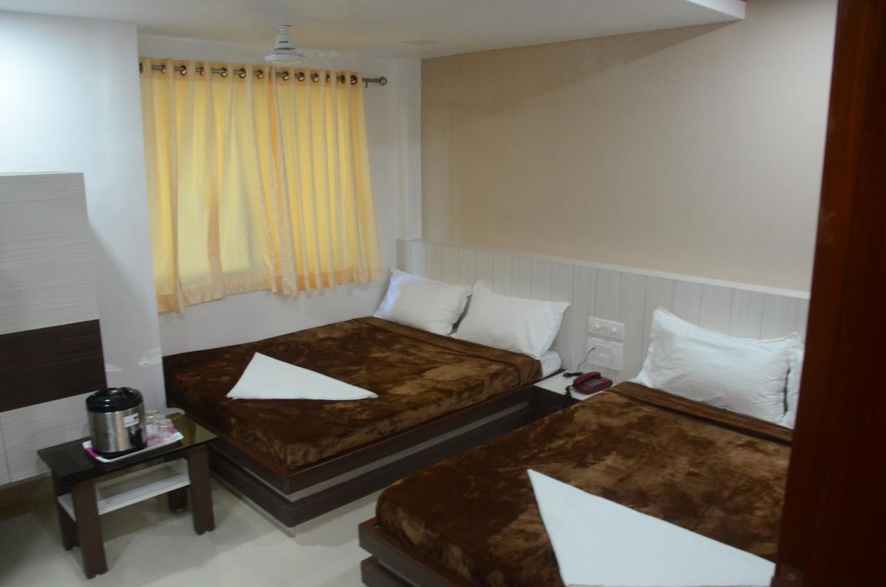 Hotel Ideal Vadodara Luaran gambar