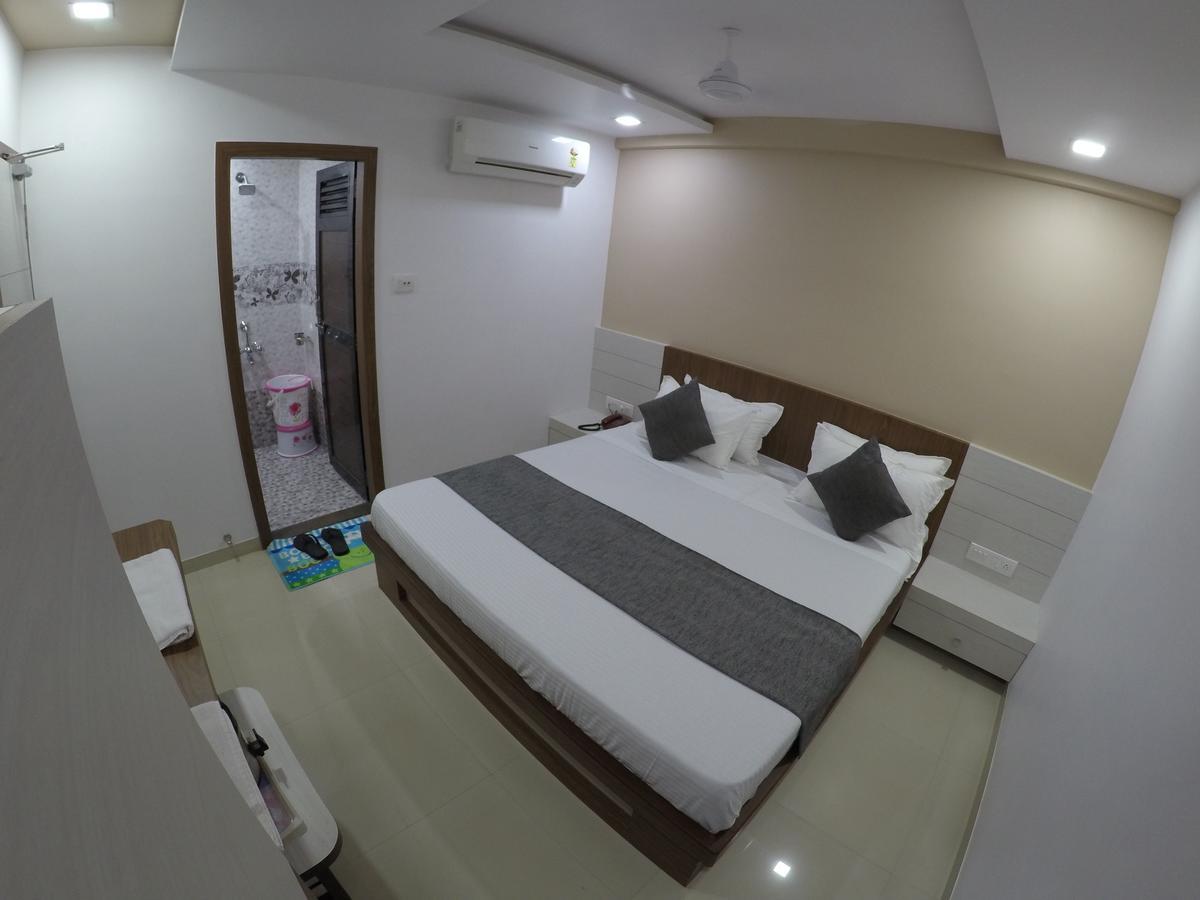 Hotel Ideal Vadodara Luaran gambar