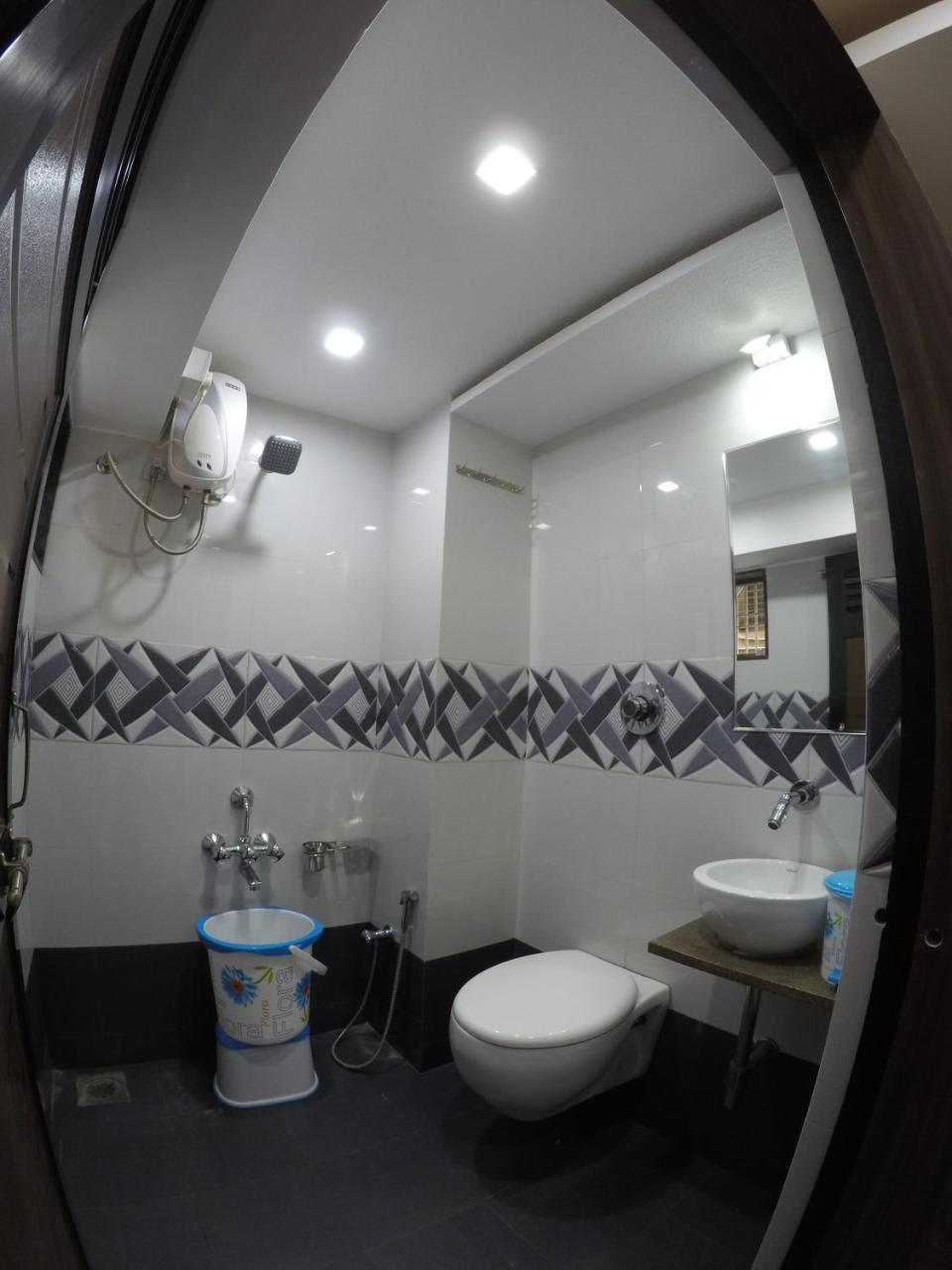 Hotel Ideal Vadodara Luaran gambar