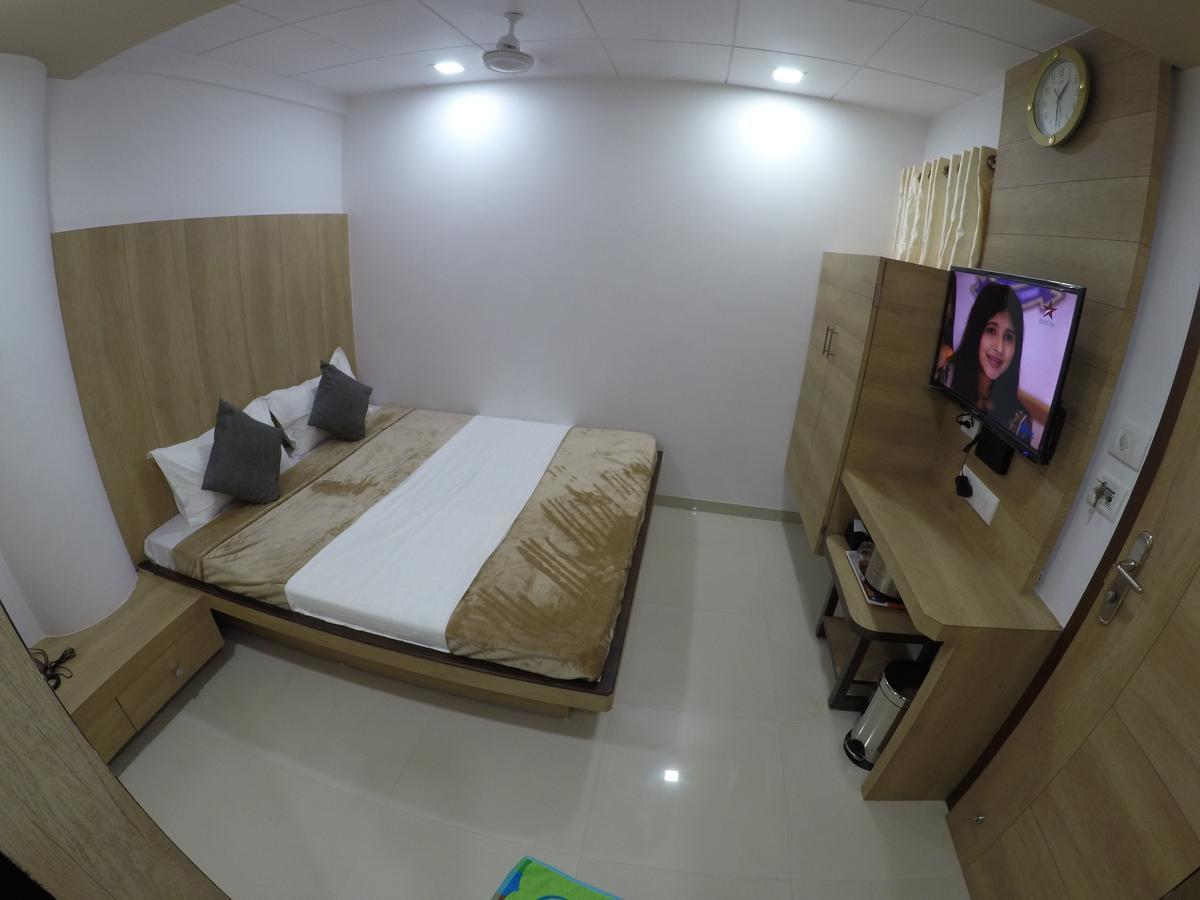 Hotel Ideal Vadodara Luaran gambar